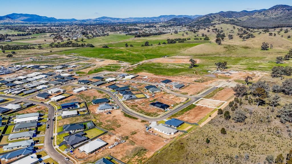 32 Davis Cres, Mudgee, NSW 2850