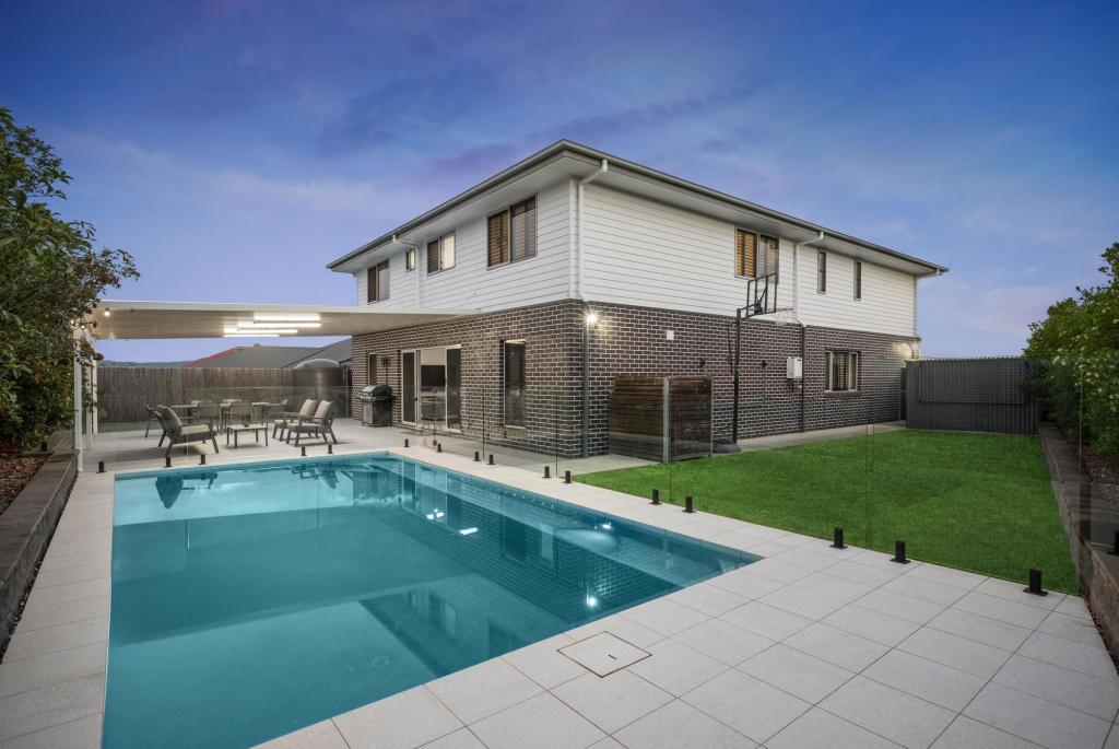 33 Butterfly Way, Ripley, QLD 4306