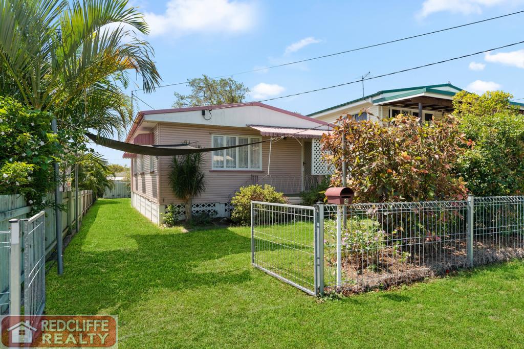 4 Hinton St, Redcliffe, QLD 4020