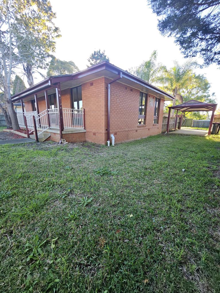 12 MUNGADAL WAY, AIRDS, NSW 2560