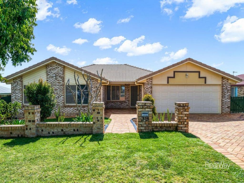 39 Dalzell Cres, Darling Heights, QLD 4350