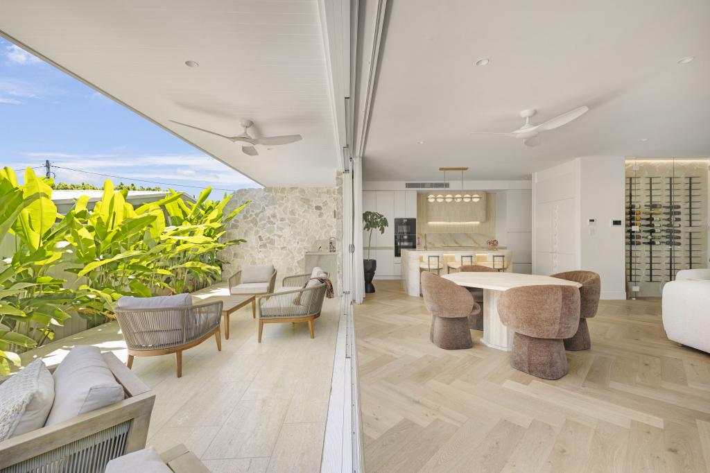 1/33 Merrimac Bvd, Broadbeach Waters, QLD 4218