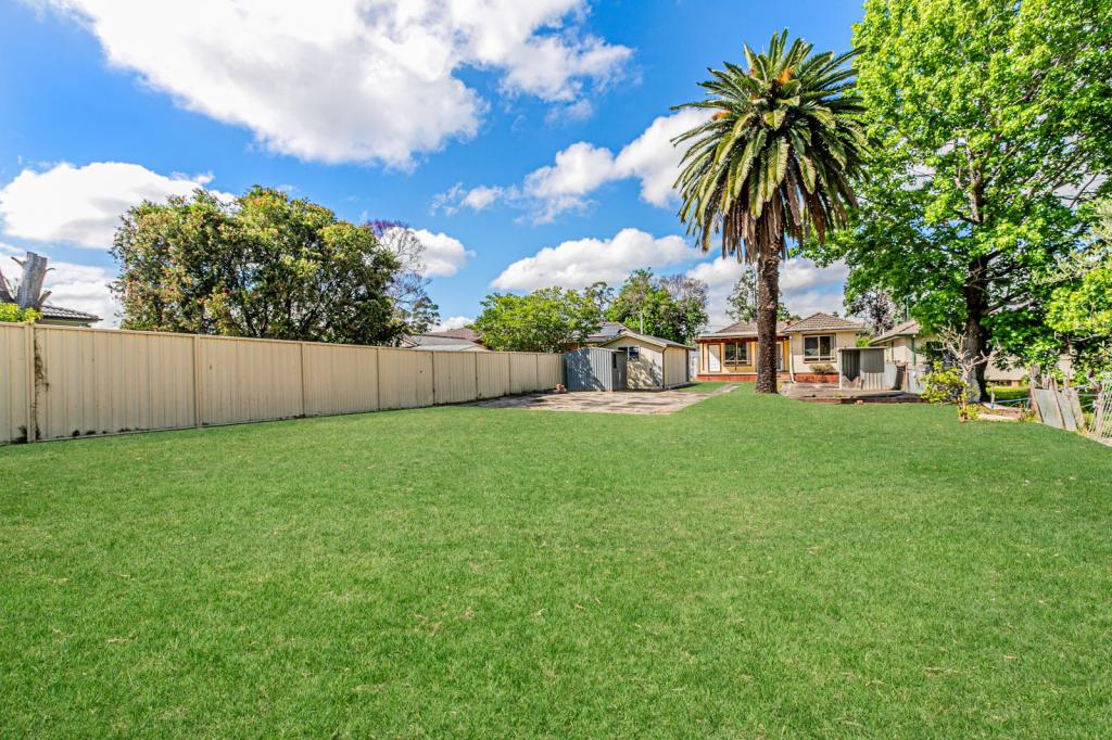 33 COVENY ST, DOONSIDE, NSW 2767