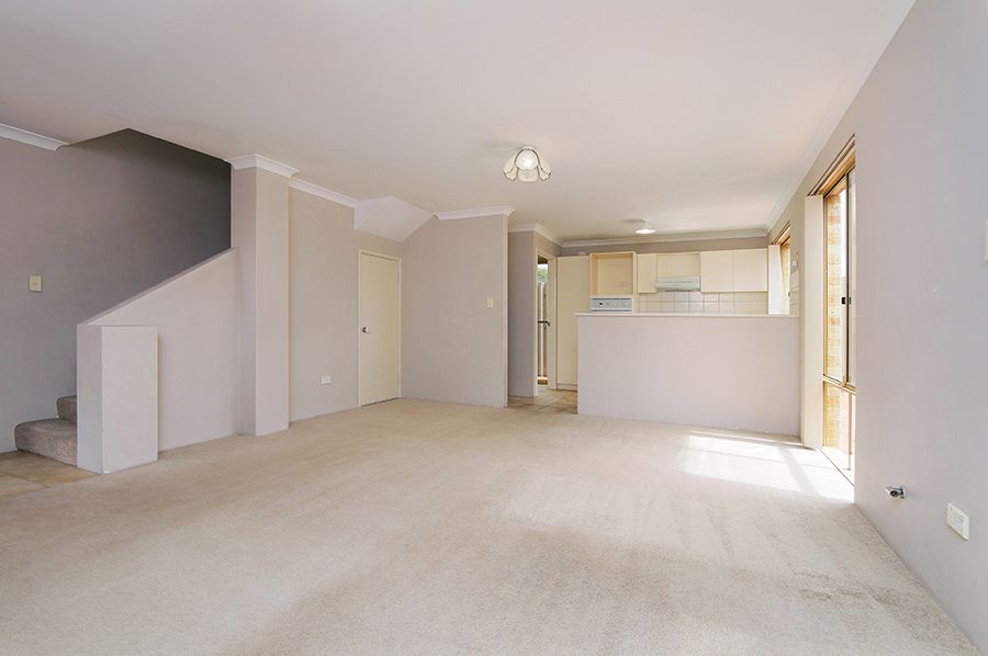 3/309 Grand Prom, Dianella, WA 6059