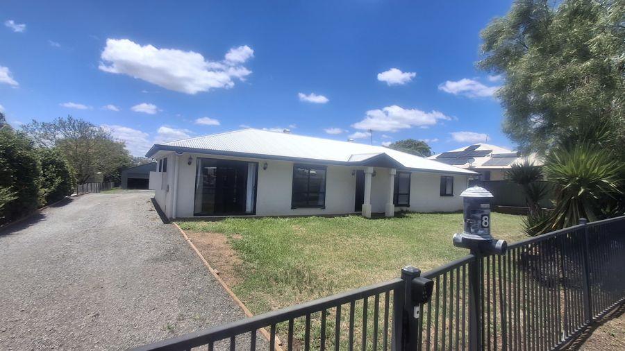 8 Kurrajong Ct, Meringandan West, QLD 4352