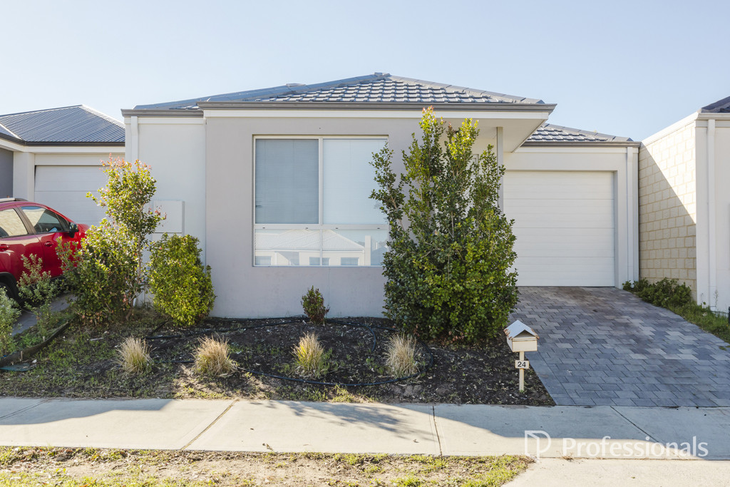 24 TILLER TURN, YANCHEP, WA 6035