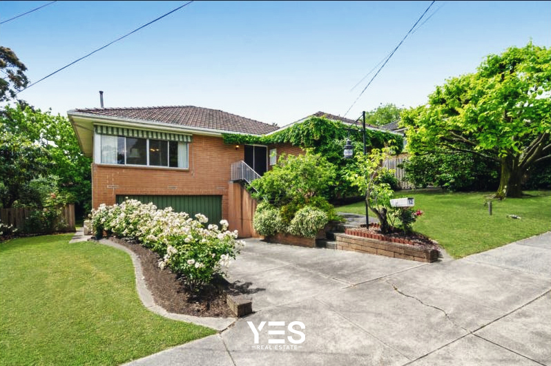 12 Wadham Pde, Mount Waverley, VIC 3149