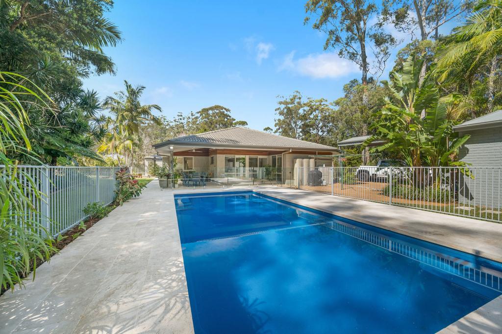 5 LAKESIDE WAY, LAKE CATHIE, NSW 2445