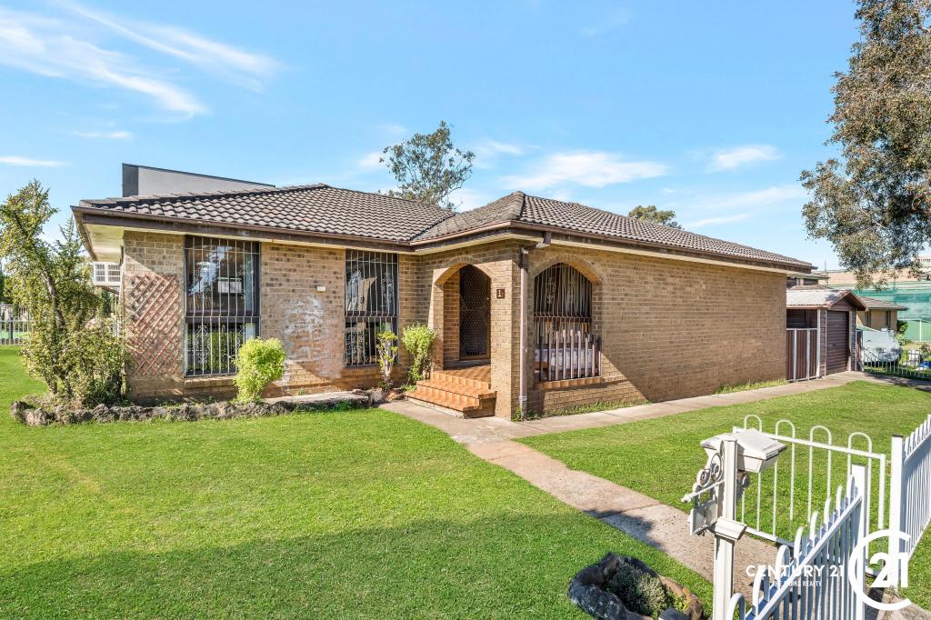 1 BOSSLEY RD, BOSSLEY PARK, NSW 2176