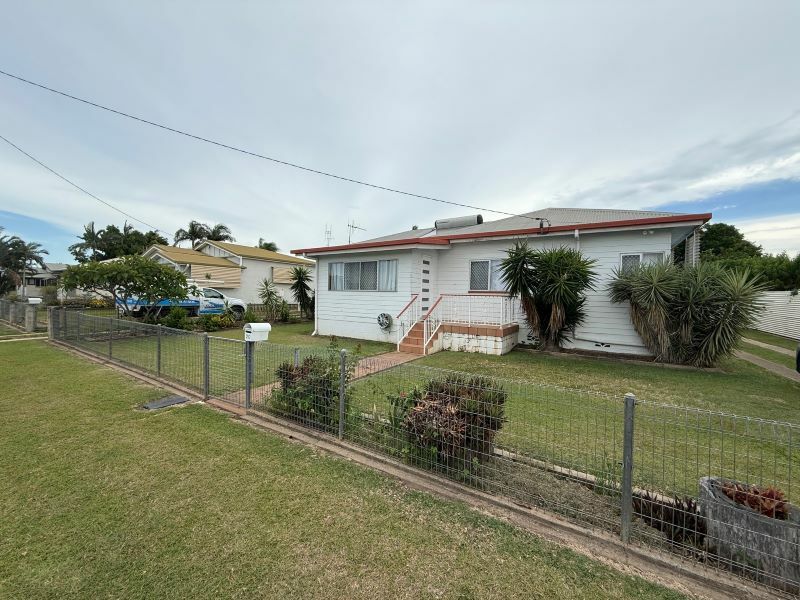 20 Hurst St, Walkervale, QLD 4670