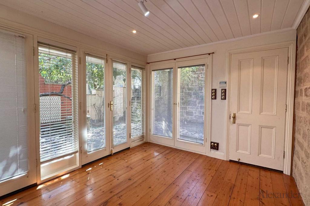 5 Muggs Hill Rd, Torrens Park, SA 5062