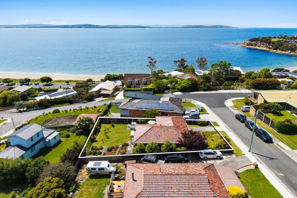 41 Carinya St, Blackmans Bay, TAS 7052