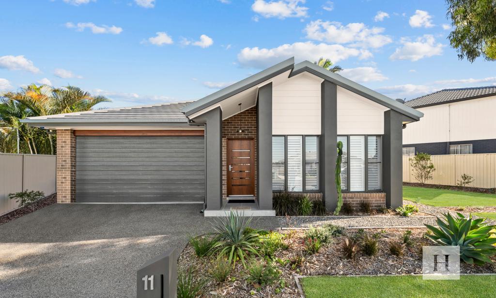 11 Alice Pde, Toukley, NSW 2263