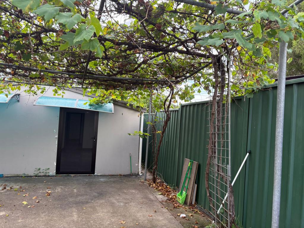 35a Morison Dr, Lurnea, NSW 2170