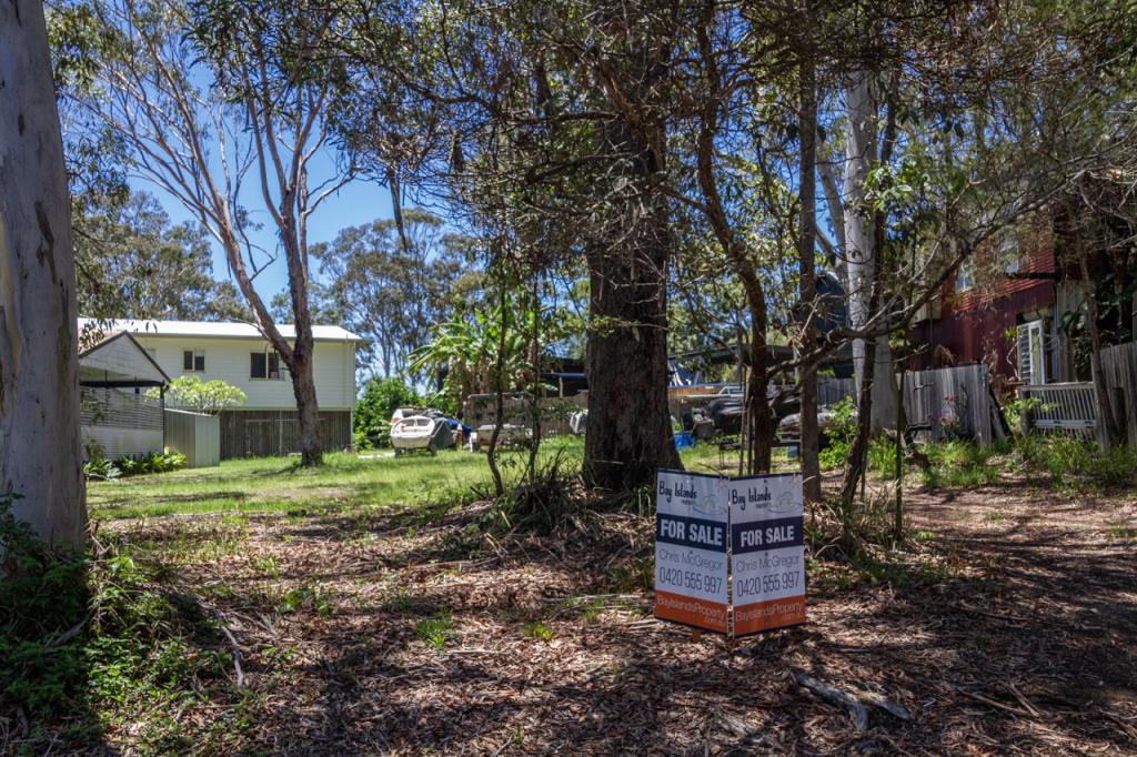 33 Jasper St, Russell Island, QLD 4184