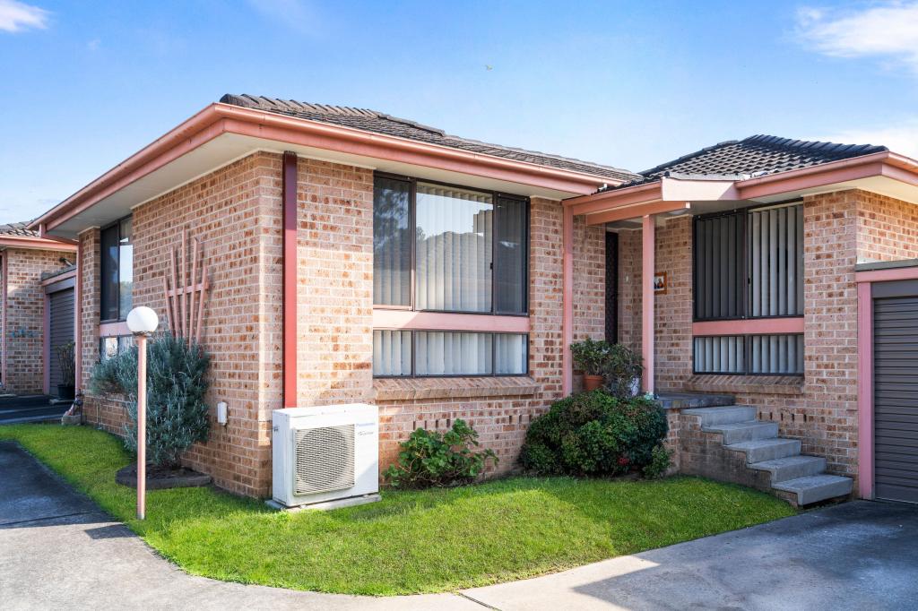 2/65 Fuchsia Cres, Macquarie Fields, NSW 2564