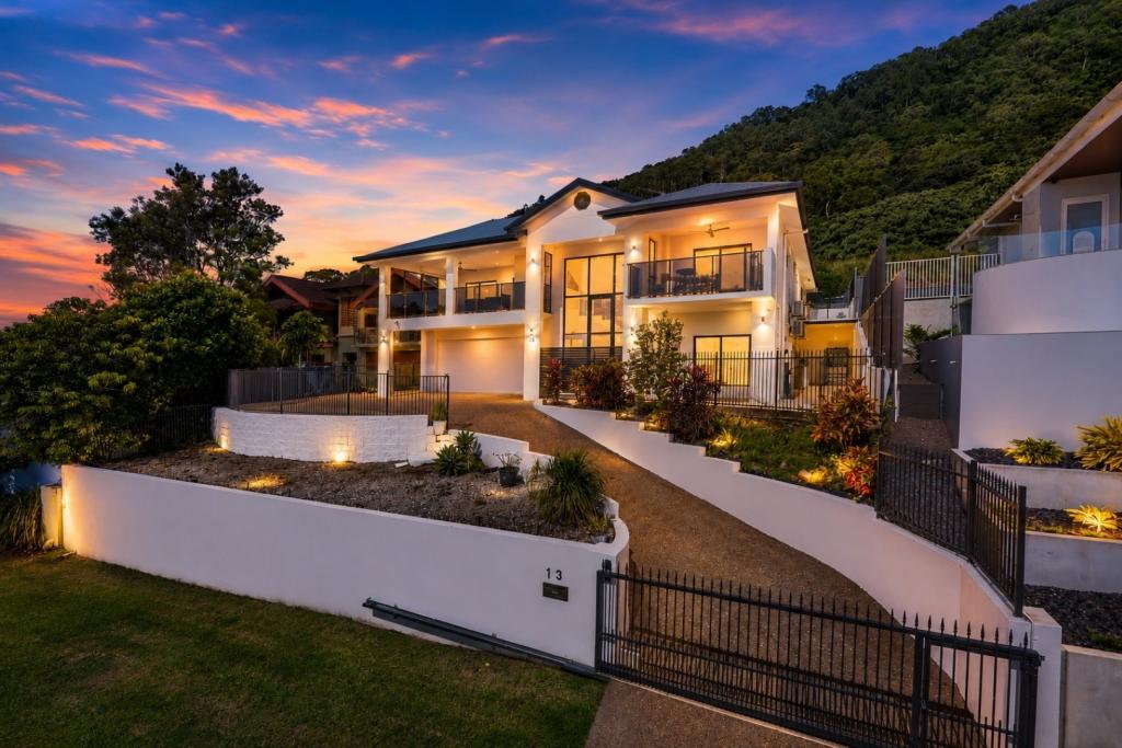 13 Trumpeter St, Kanimbla, QLD 4870