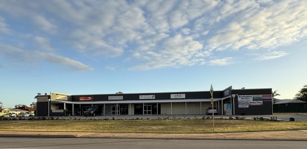 2/169 Berkshire Rd, Forrestfield, WA 6058