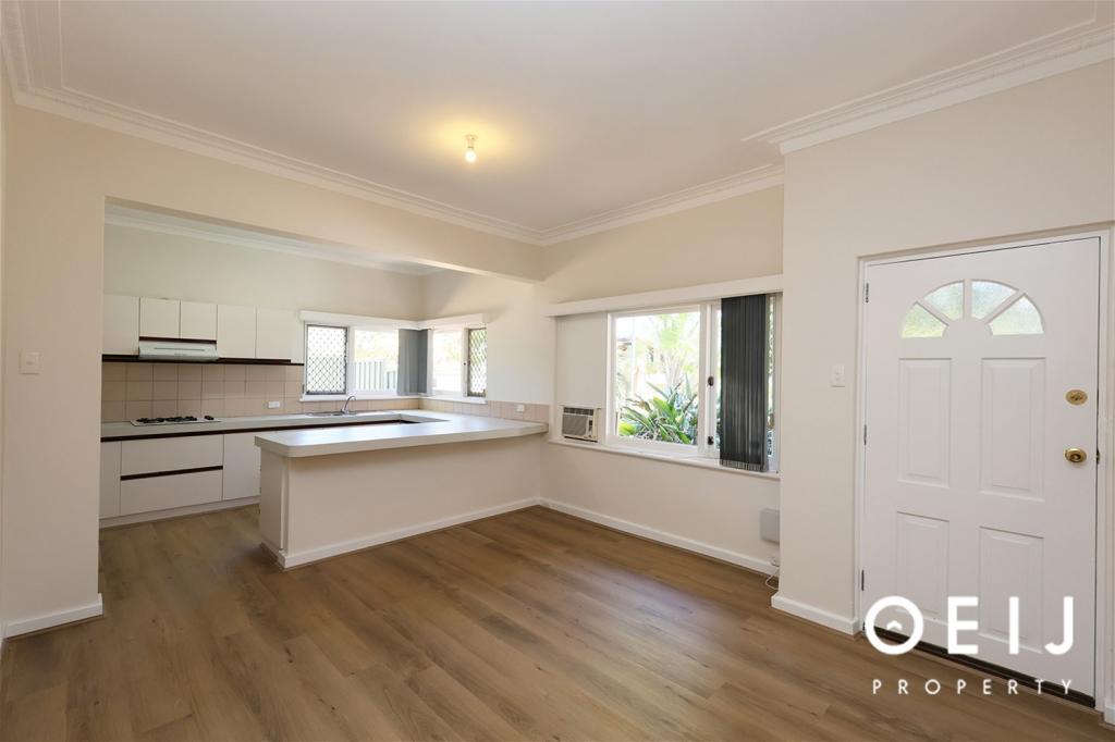 10 Batavia Way, Salter Point, WA 6152