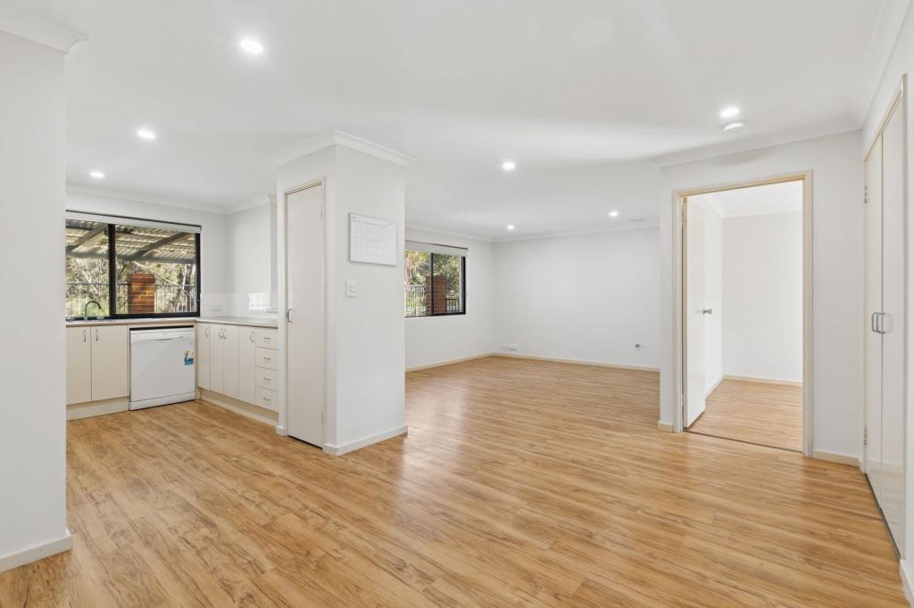 31/11 Elvire St, Viveash, WA 6056