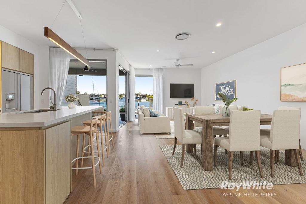 2/191 Quay Cct, Newport, QLD 4020