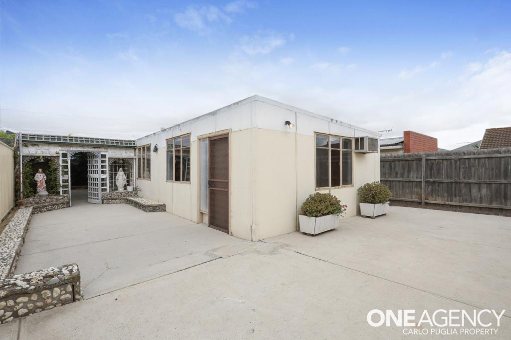 12a Buchanan St, St Albans, VIC 3021