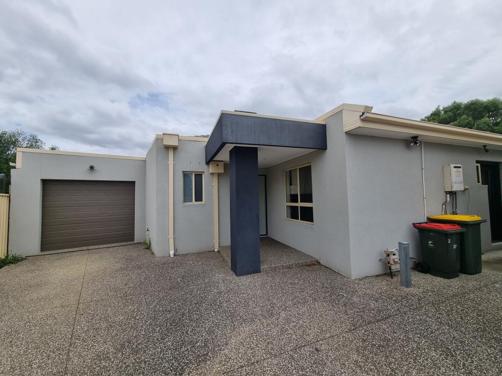 2/37 CARBINE WAY, KEILOR DOWNS, VIC 3038