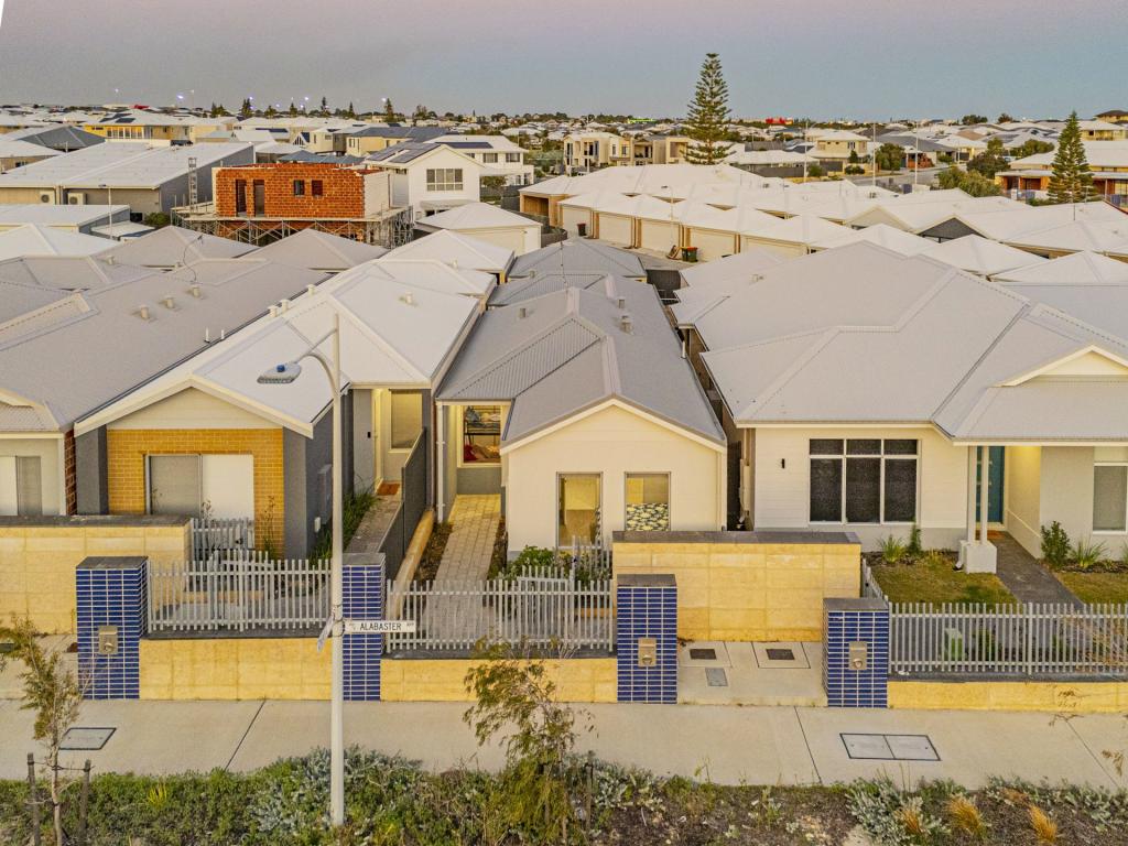 73 Alabaster App, Jindalee, WA 6036