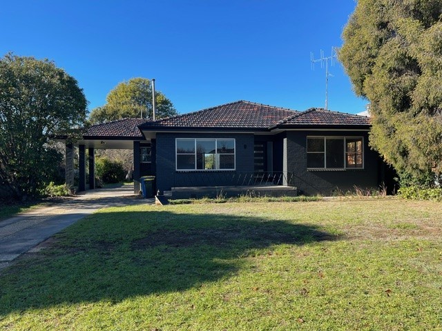 14 Denison St, Finley, NSW 2713