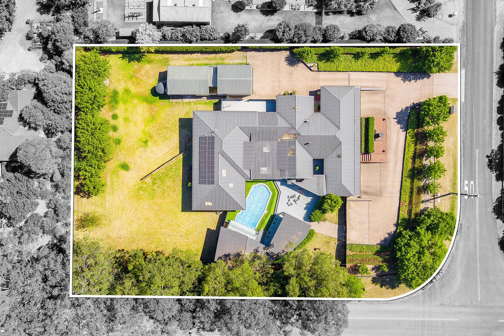1 Sickles Dr, Grasmere, NSW 2570