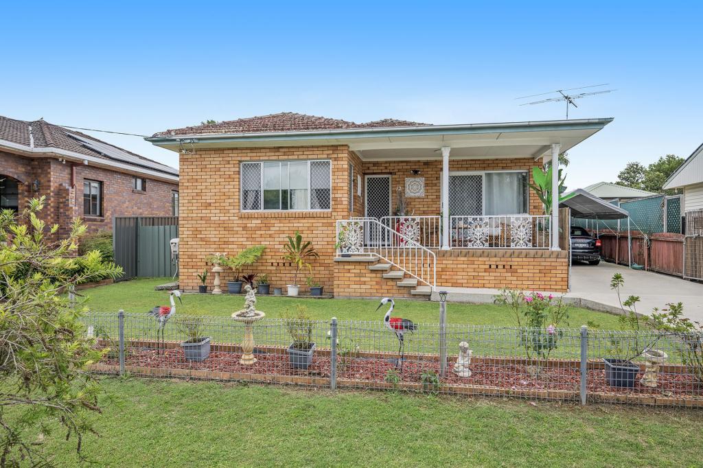 12 ELRINGTON AVE, WEST KEMPSEY, NSW 2440