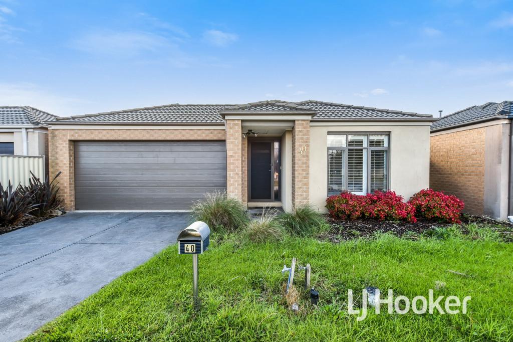 40 Edenbrook Cct, Pakenham, VIC 3810