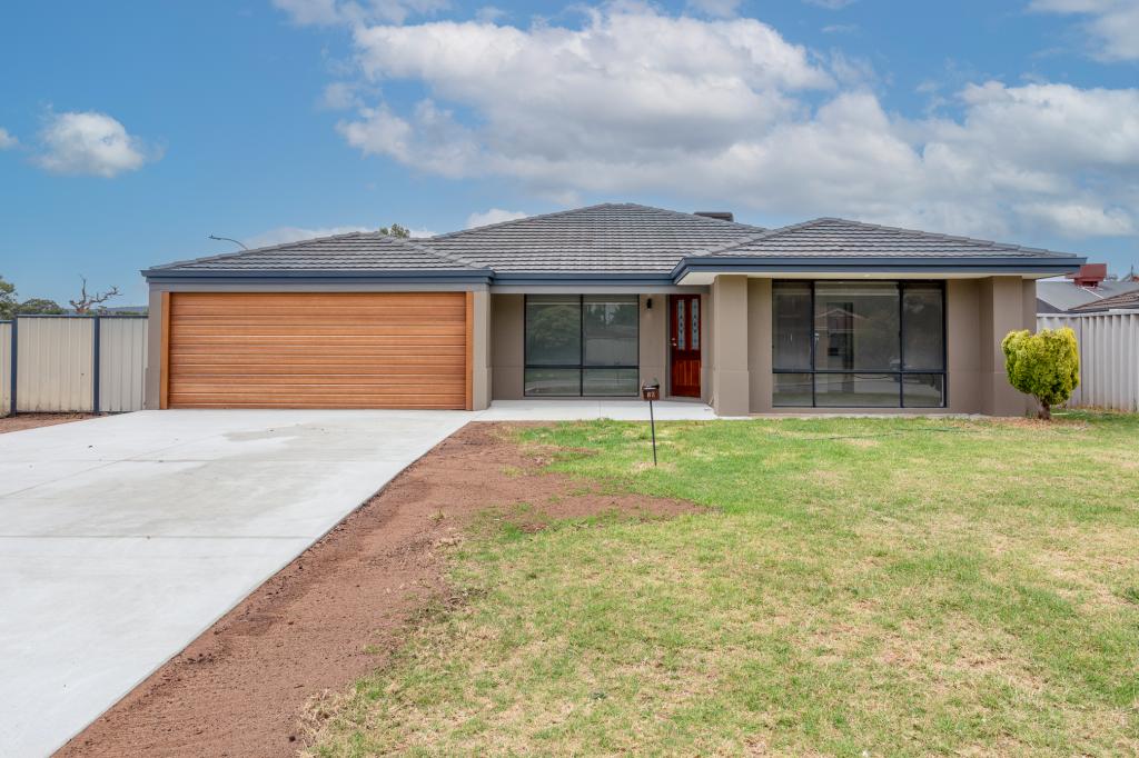 82 Walter St, Gosnells, WA 6110