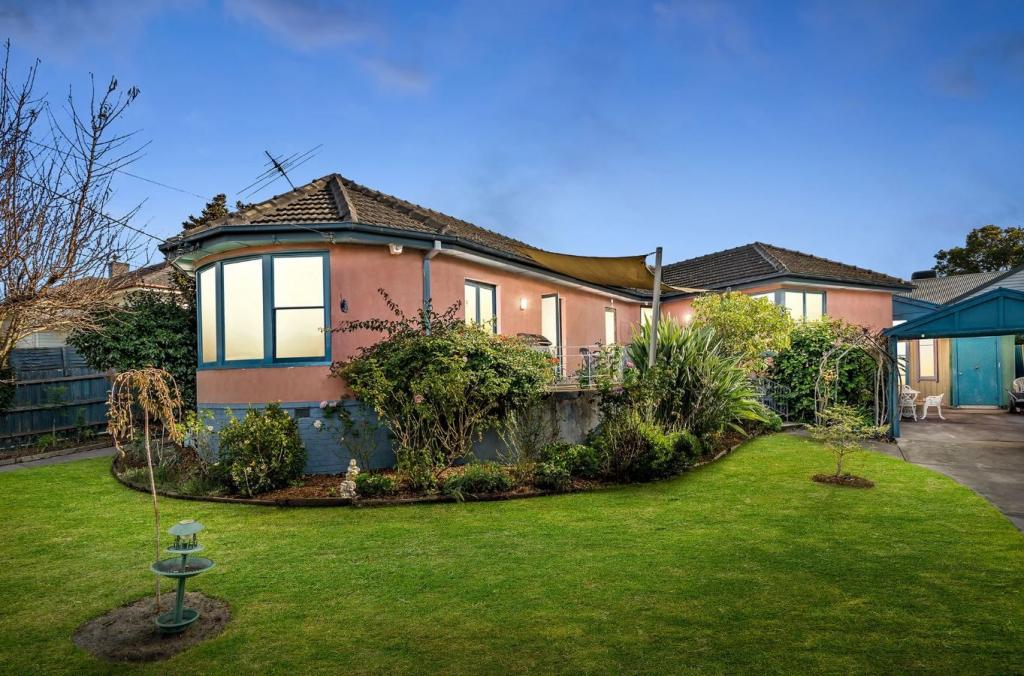 3 Scotsburn Ave, Oakleigh South, VIC 3167