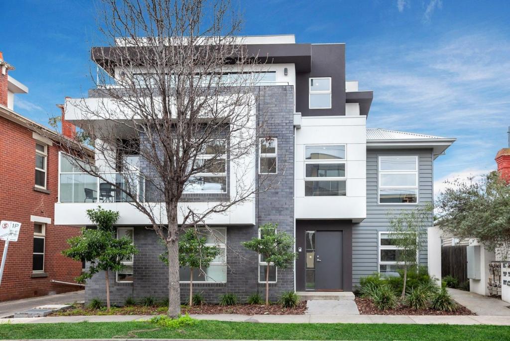 3/84 ROSEBERRY AVE, PRESTON, VIC 3072