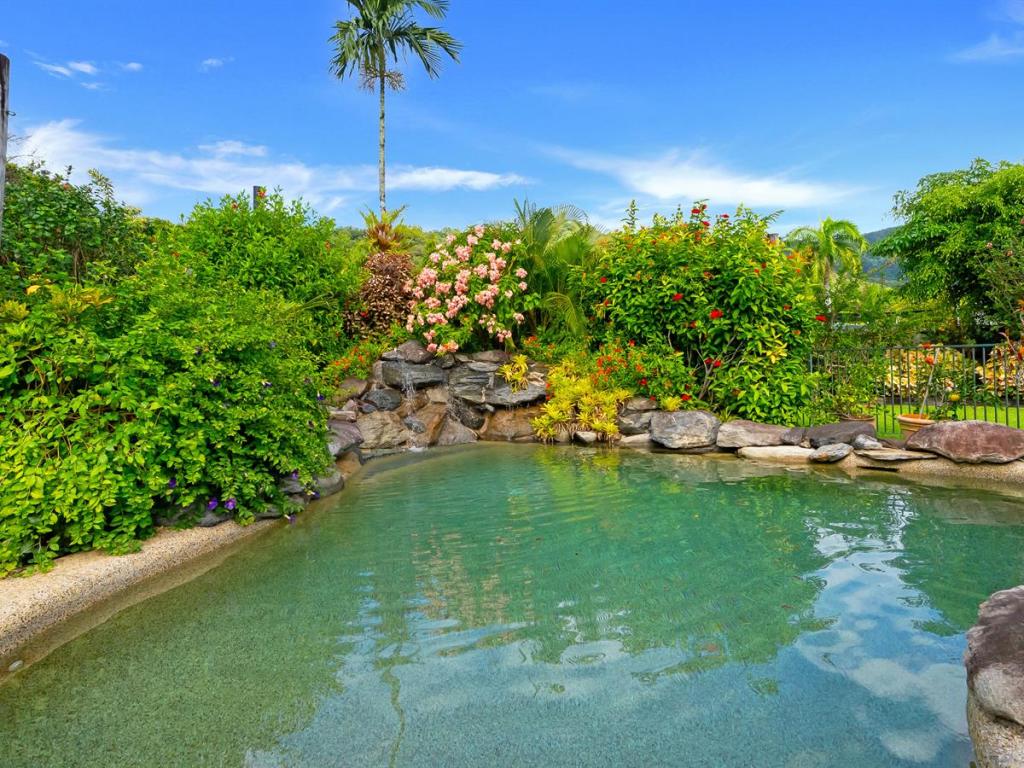 47 Bramble St, Clifton Beach, QLD 4879