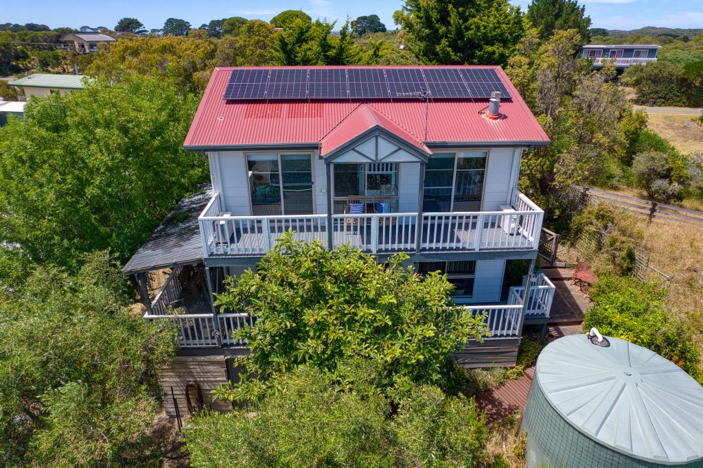 16 Woorak Ave, Venus Bay, VIC 3956