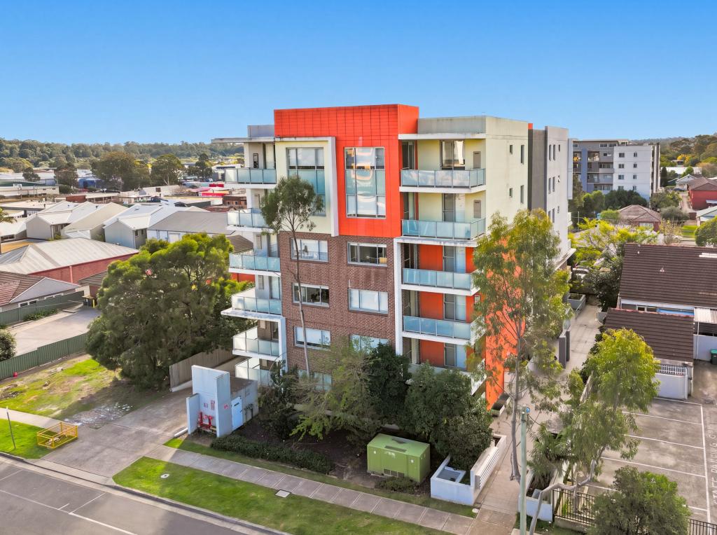 19/12-14 KING ST, CAMPBELLTOWN, NSW 2560