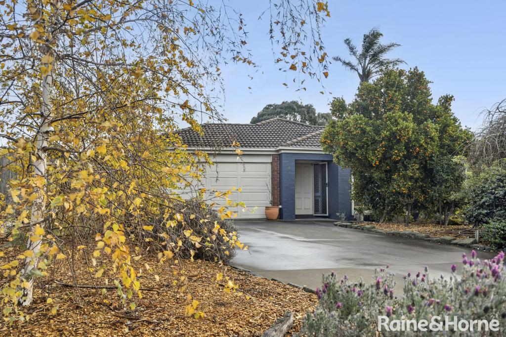 4 Clover Ct, Romsey, VIC 3434