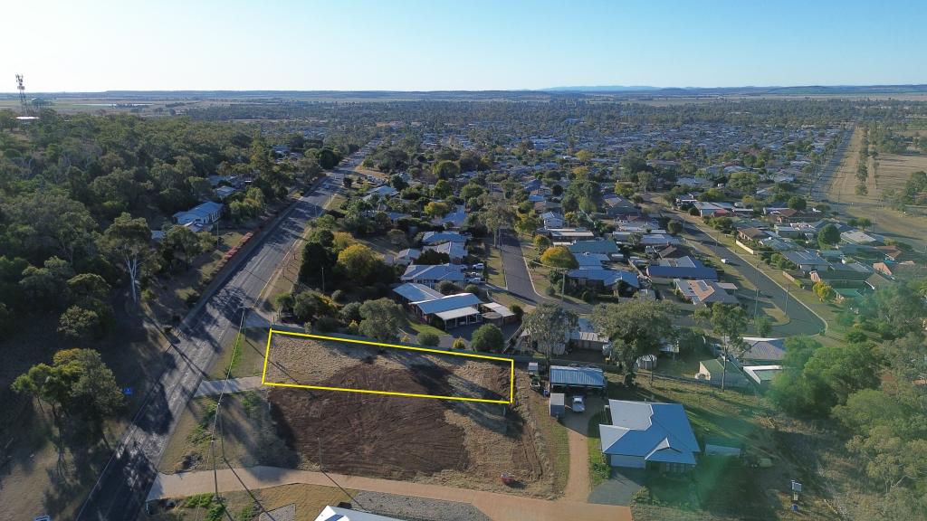 95 Toowoomba Rd, Oakey, QLD 4401