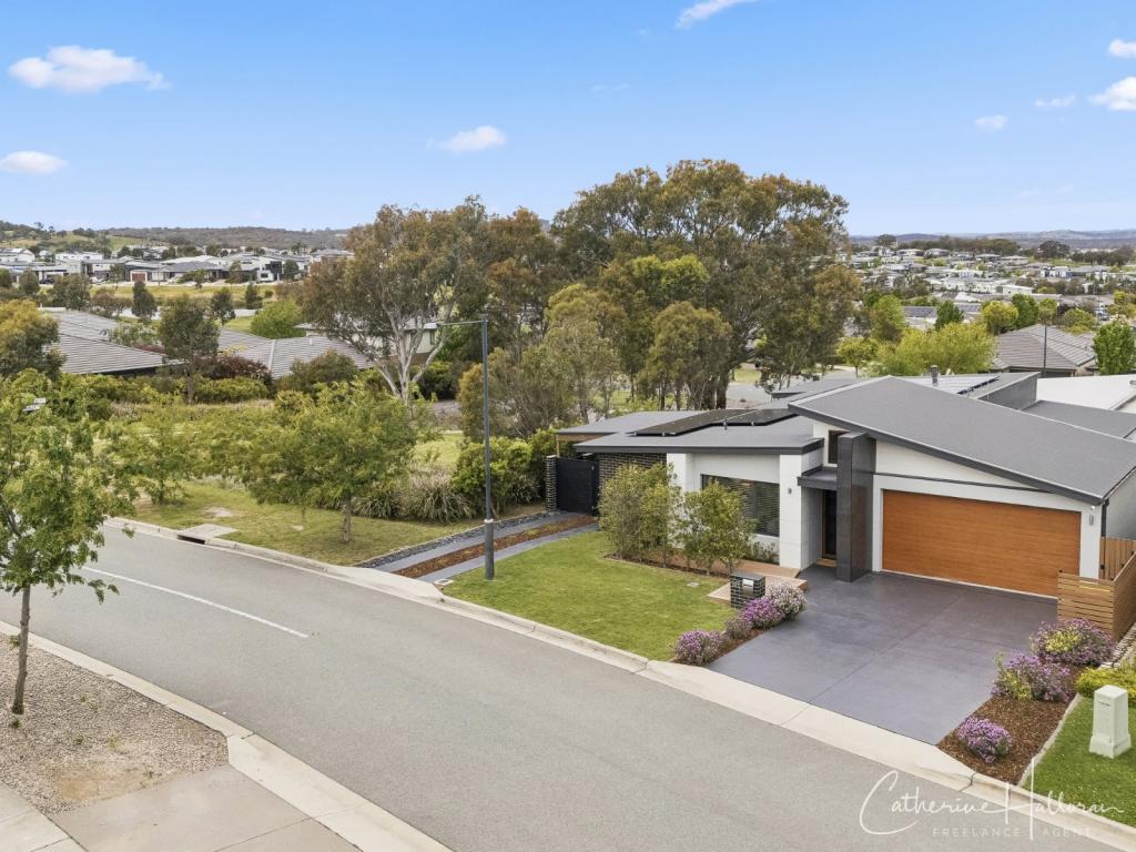 18 Hyslop Cres, Casey, ACT 2913