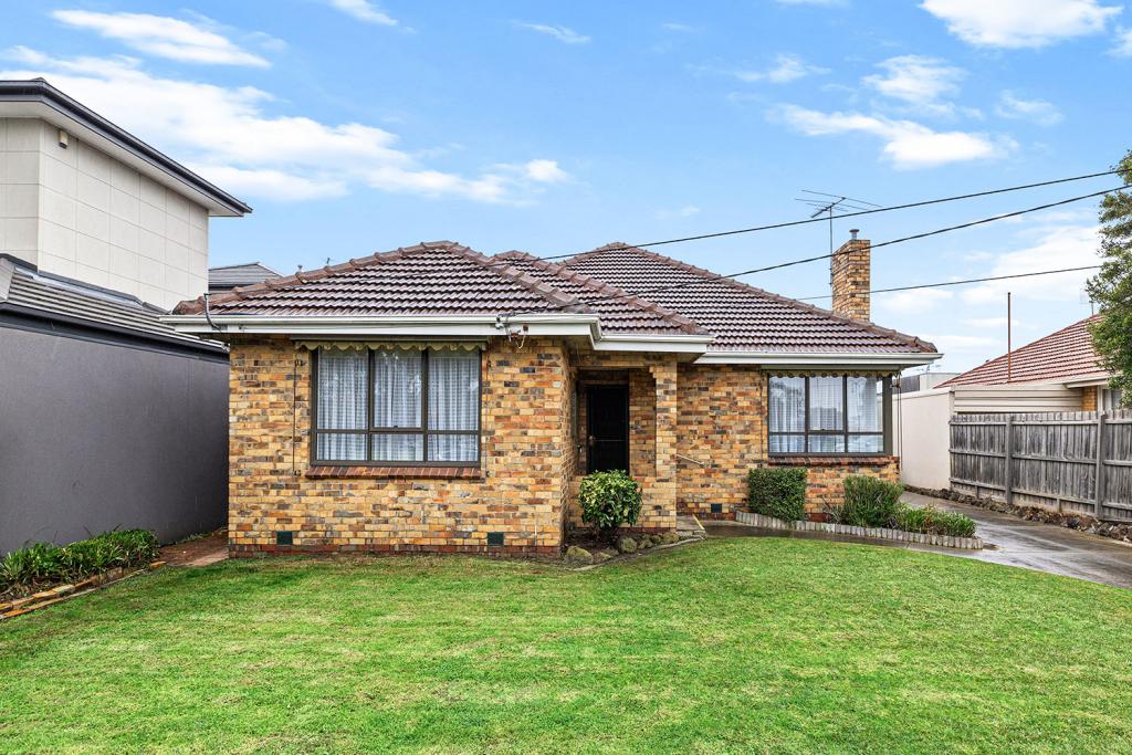 34 GARDENERS RD, BENTLEIGH EAST, VIC 3165