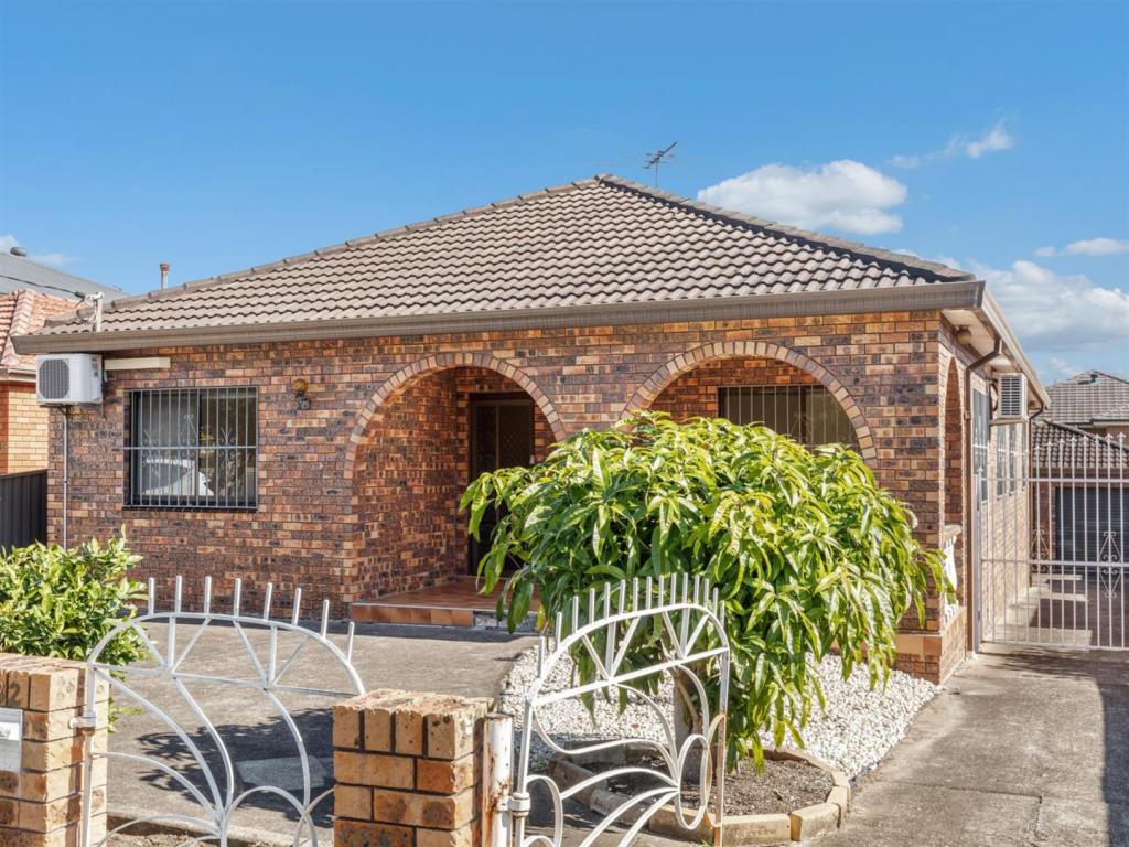 32 FIFTH AVE, BERALA, NSW 2141