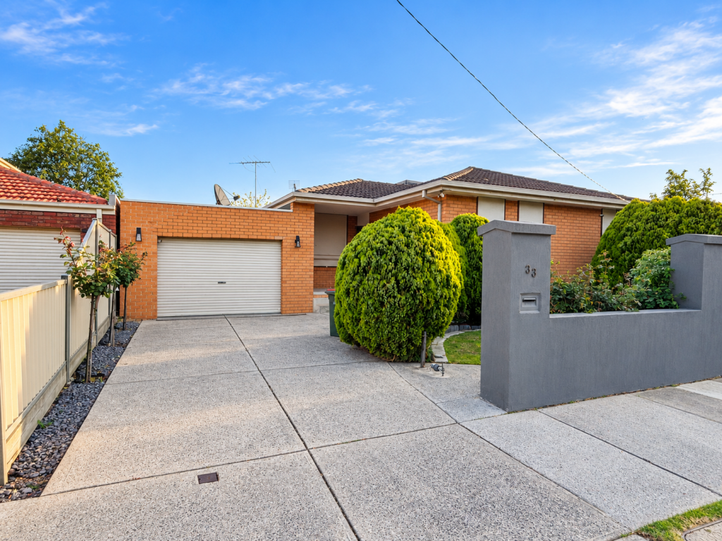 33 Grand Pde, Epping, VIC 3076