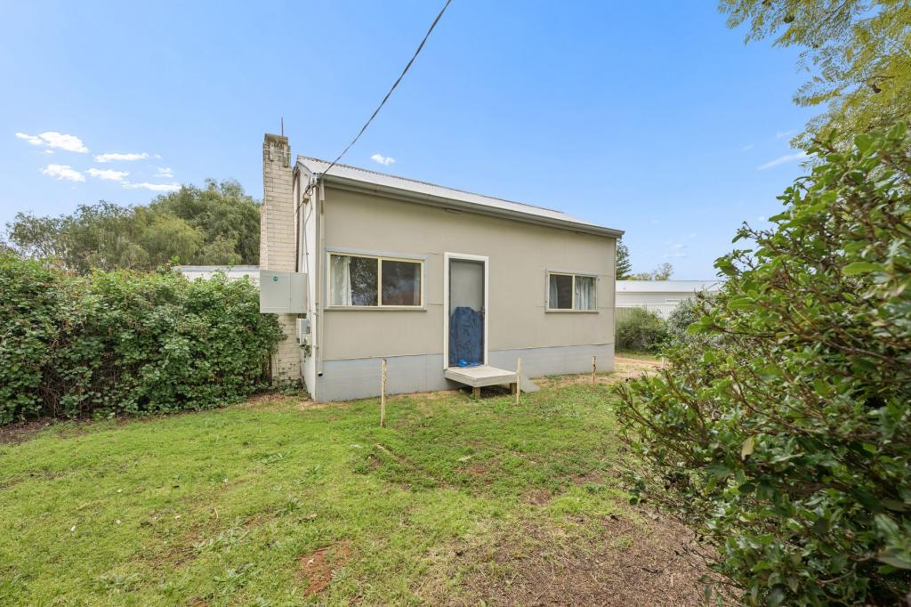 13 Hawdon St, Dareton, NSW 2717