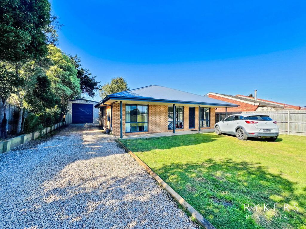 56 Palmers Rd, Lakes Entrance, VIC 3909