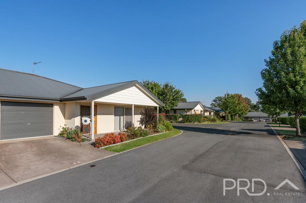 44/84 Currawong Rd, Tumut, NSW 2720