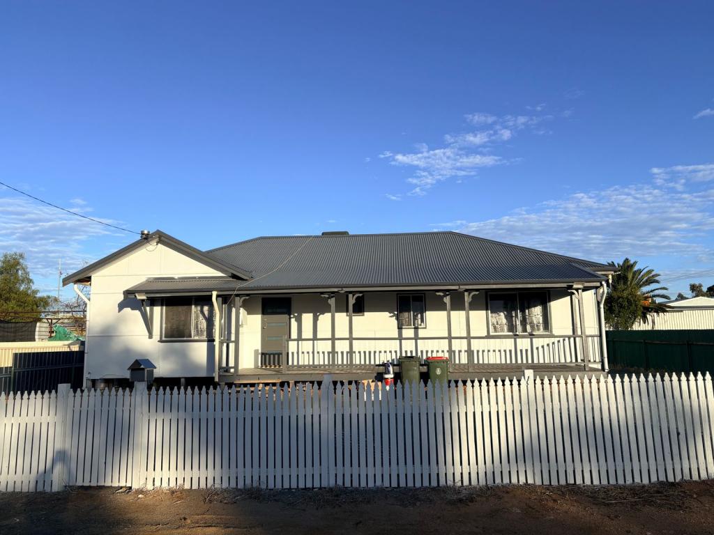 55 Lindsay St, Coolgardie, WA 6429