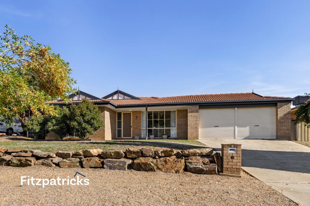 7 Kimba Dr, Glenfield Park, NSW 2650
