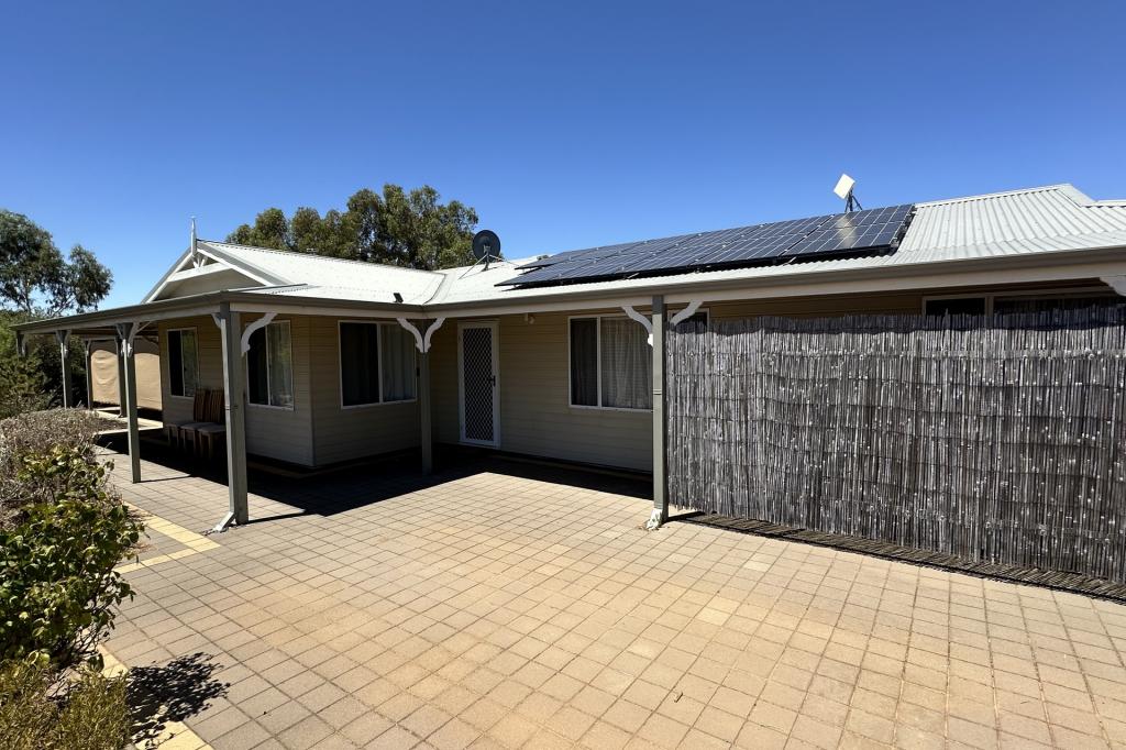 88 Brooking St, Beverley, WA 6304